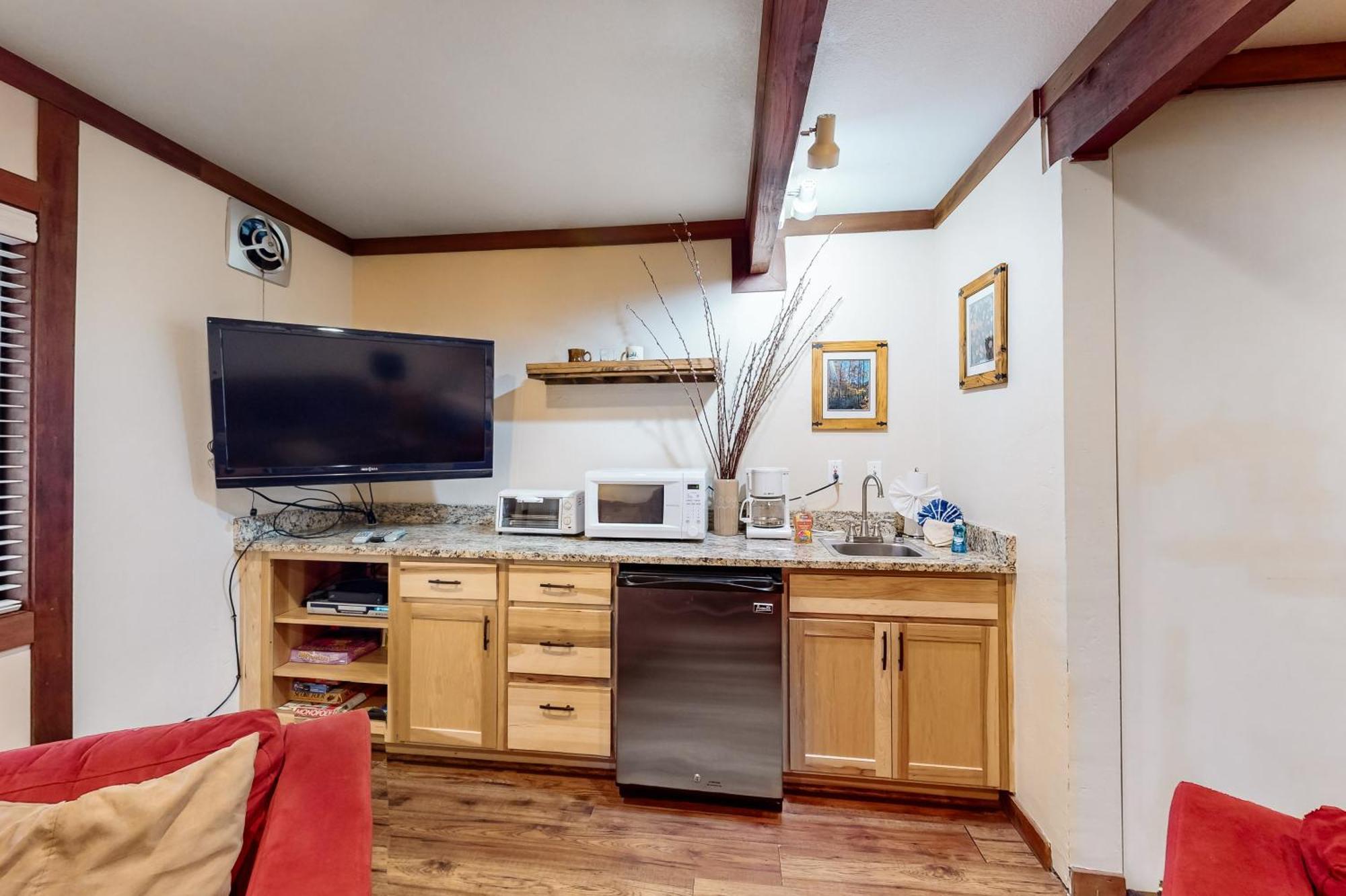 Creekside Retreat & Sierra Townhome Incline Village Room photo